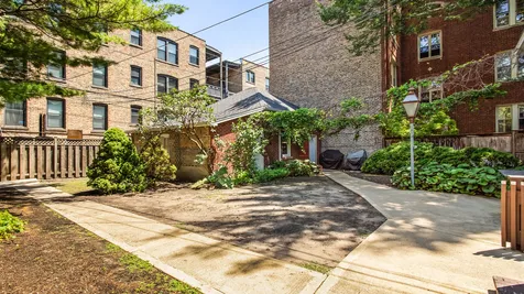 1446 West Summerdale Avenue Chicago IL 60640