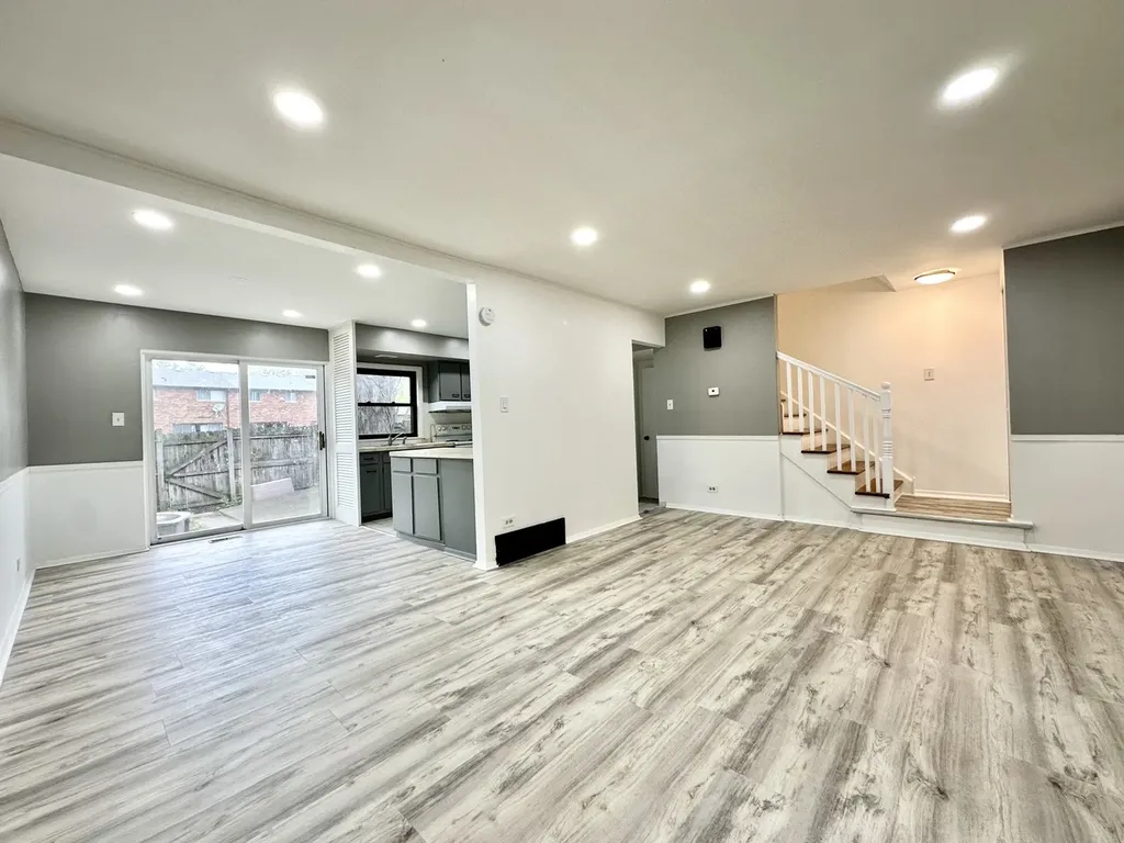 18w158 16TH Street Villa Park IL 60181
