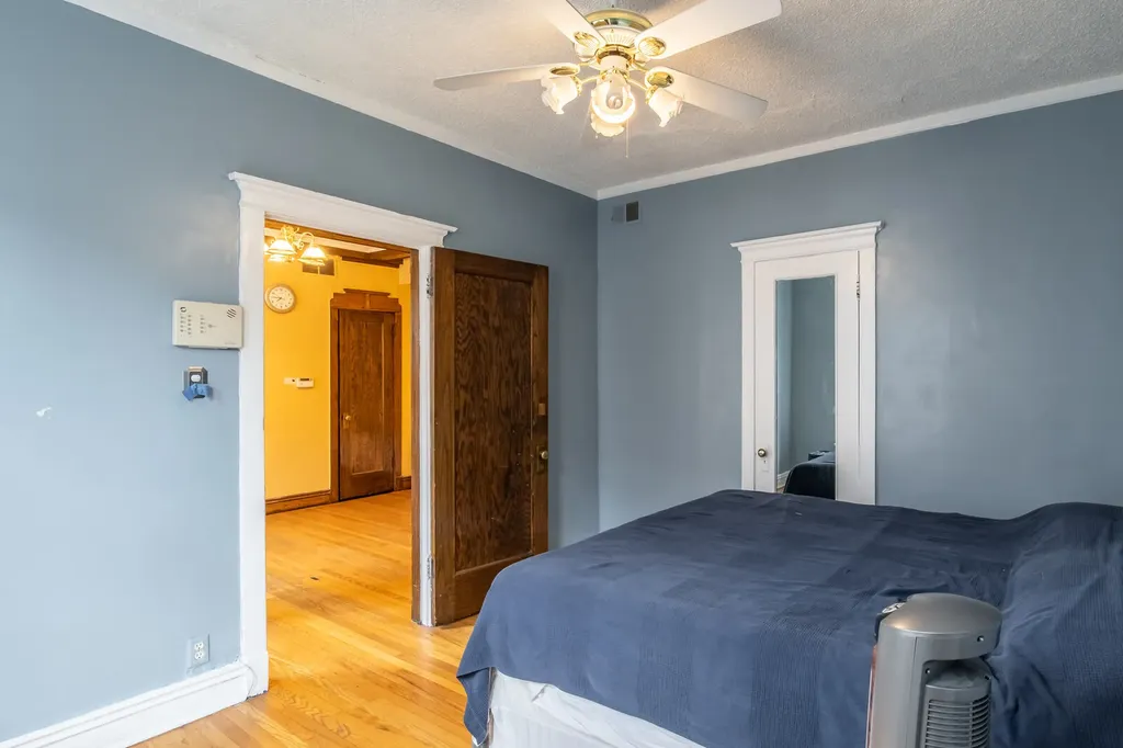945 East Hyde Park Boulevard Chicago IL 60615