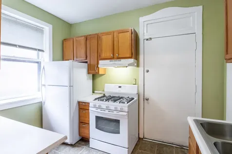 945 East Hyde Park Boulevard Chicago IL 60615