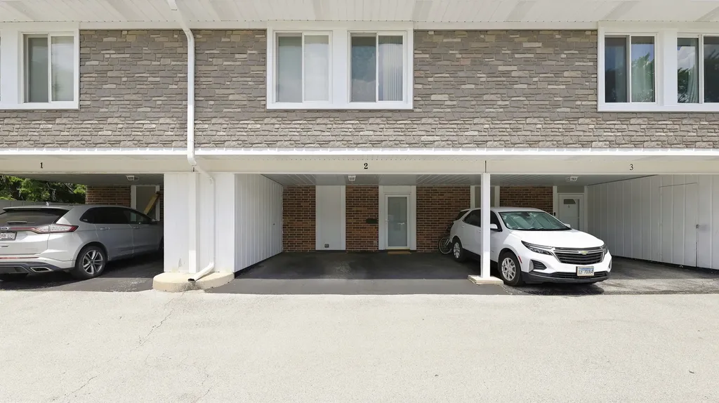 2 Cour Masson Palos Hills IL 60465