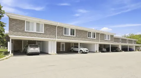2 Cour Masson Palos Hills IL 60465