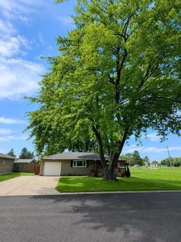1205 North Edgelawn Drive Plano IL 60545