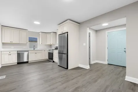 109 Raffel Road Woodstock IL 60098