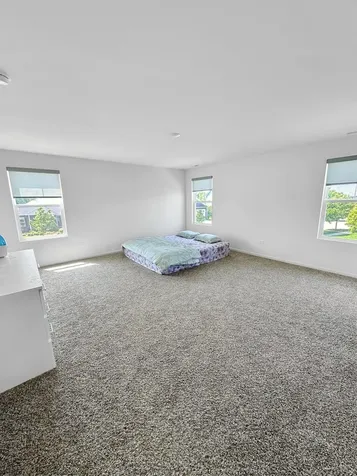 765 Kentshire Circle Elgin IL 60124