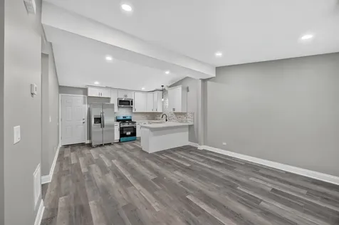 1713 222ND Place Sauk Village IL 60411