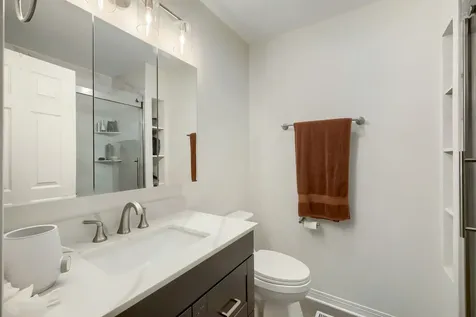 271 Hill Avenue Bartlett IL 60103