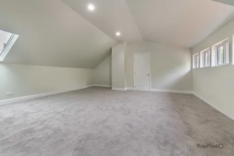 7727 South Stewart Avenue Chicago IL 60620