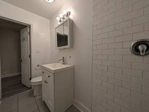 5417 North Kenmore Avenue Chicago IL 60640