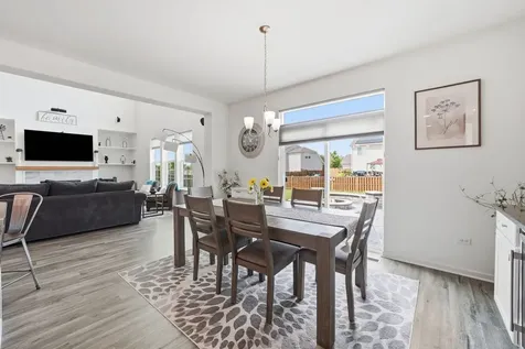 807 Richards Court Shorewood IL 60404