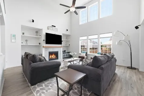 807 Richards Court Shorewood IL 60404