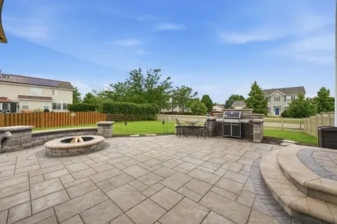 807 Richards Court Shorewood IL 60404