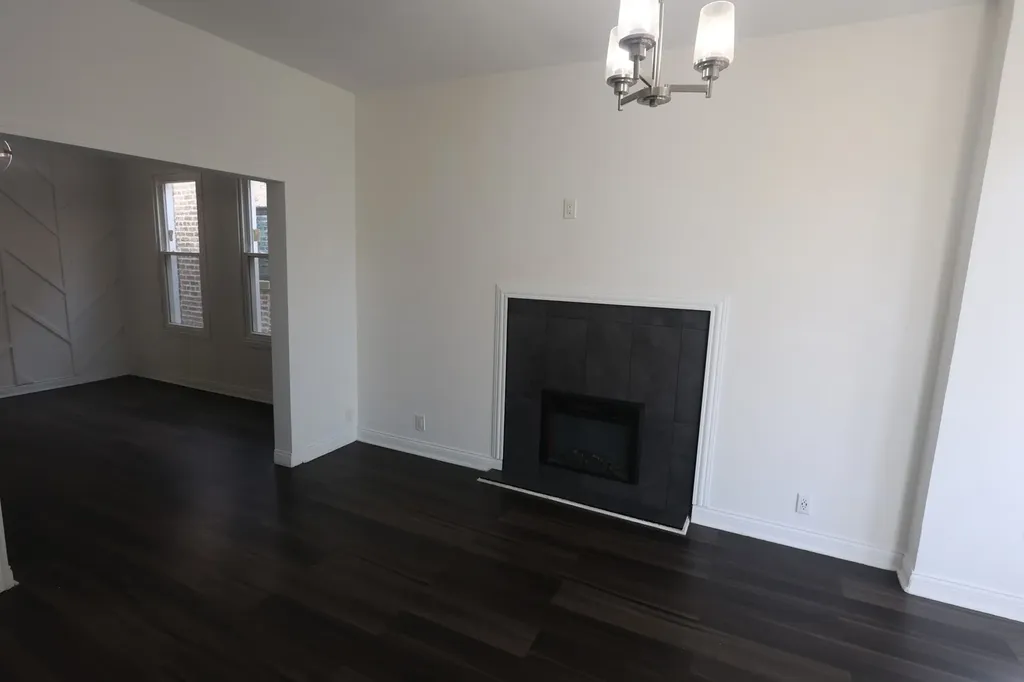 3532 West Van Buren Street Chicago IL 60624