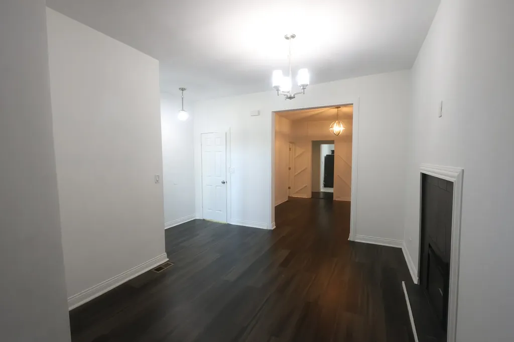 3532 West Van Buren Street Chicago IL 60624