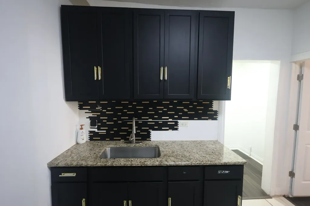 3532 West Van Buren Street Chicago IL 60624