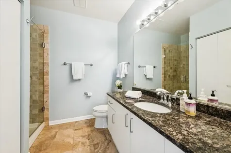 1572 Maple Avenue Evanston IL 60201