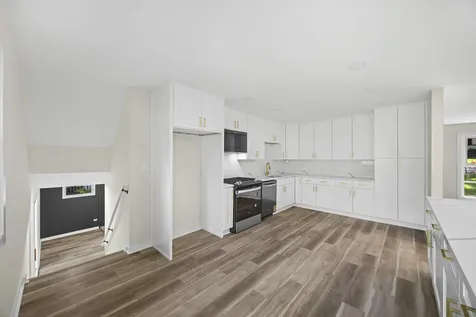 123 Kainer Avenue Barrington IL 60010