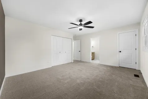 123 Kainer Avenue Barrington IL 60010