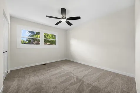 123 Kainer Avenue Barrington IL 60010
