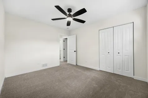 123 Kainer Avenue Barrington IL 60010