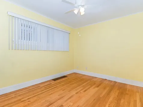 5351 West Waveland Avenue Chicago IL 60641