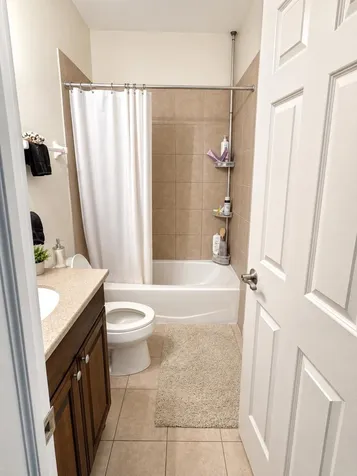 2445 Waterbury Lane Buffalo Grove IL 60089
