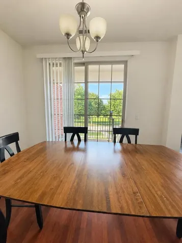 2445 Waterbury Lane Buffalo Grove IL 60089