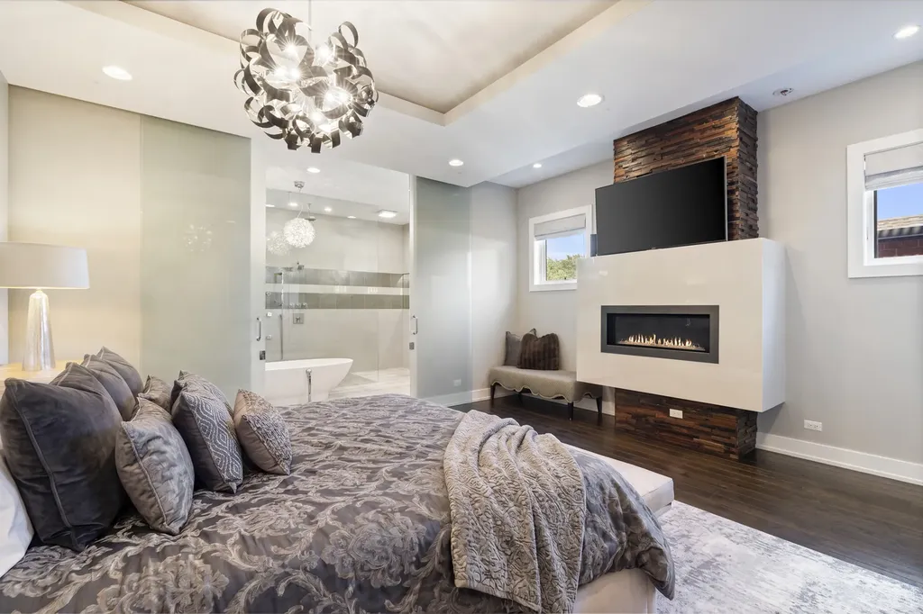 1446 West Altgeld Street Chicago IL 60614