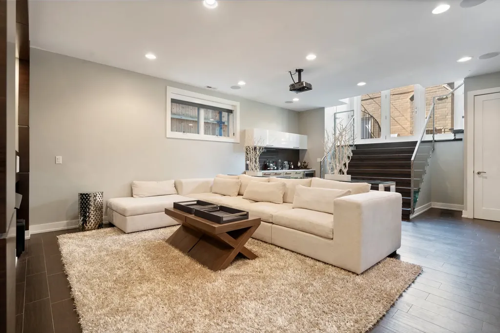 1446 West Altgeld Street Chicago IL 60614