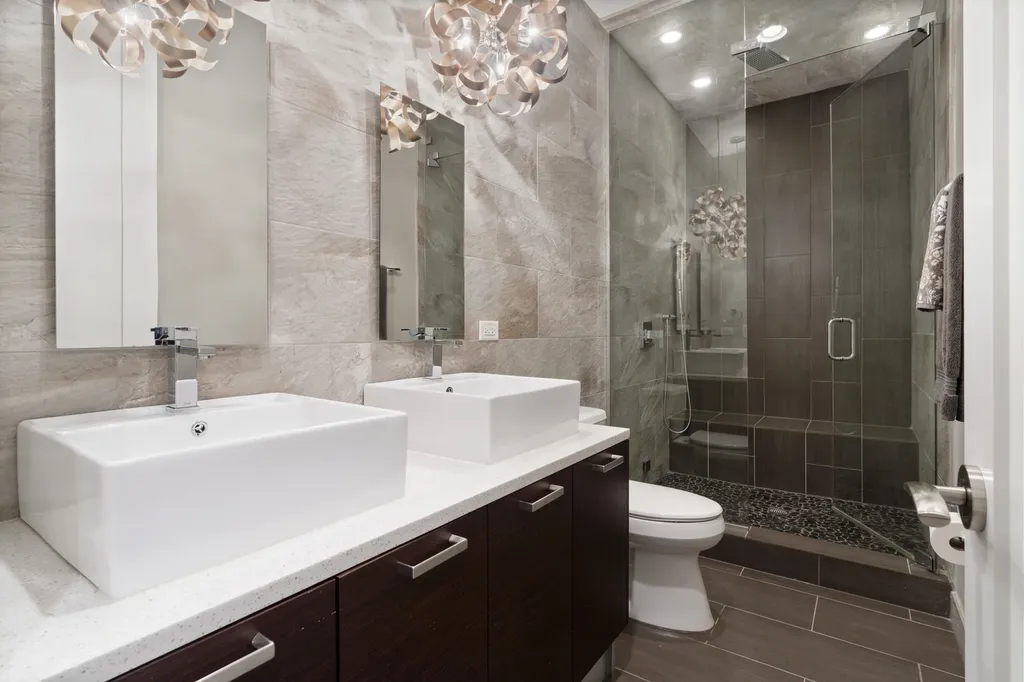 1446 West Altgeld Street Chicago IL 60614