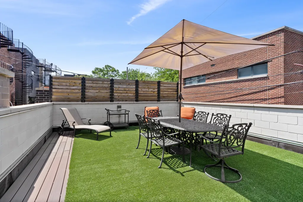 1446 West Altgeld Street Chicago IL 60614
