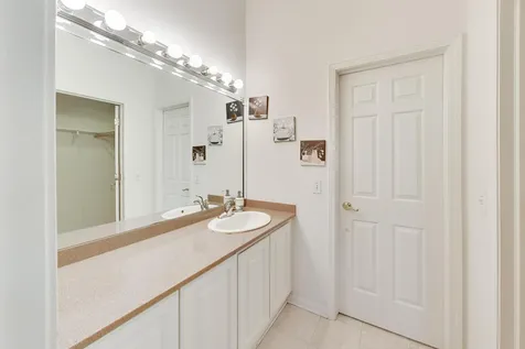 8303 Appaloosa Lane Spring Grove IL 60081