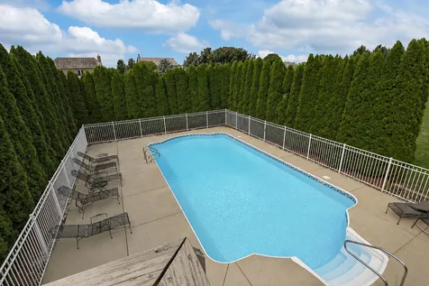 8303 Appaloosa Lane Spring Grove IL 60081