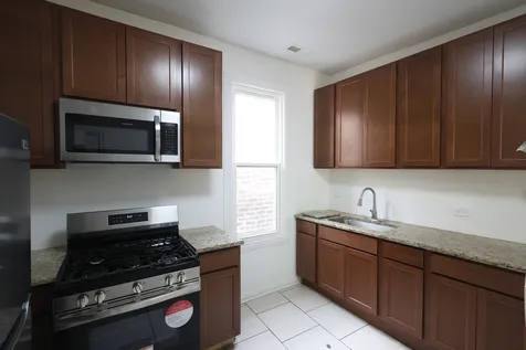 3532 West Van Buren Street Chicago IL 60624