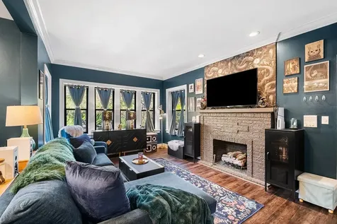 4027 North Southport Avenue Chicago IL 60613