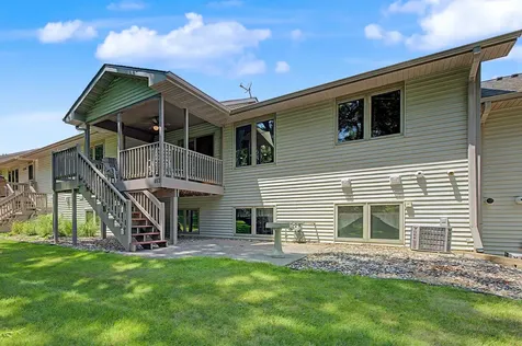 813 Shadow Bluff Drive Galena IL 61036