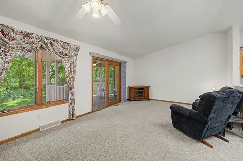 813 Shadow Bluff Drive Galena IL 61036