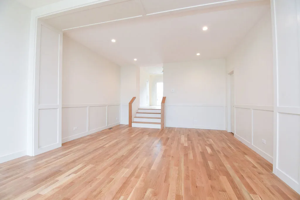 3547 West Hirsch Street Chicago IL 60651