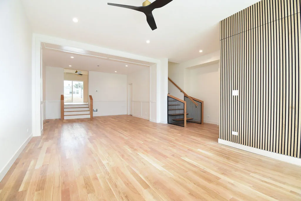 3547 West Hirsch Street Chicago IL 60651