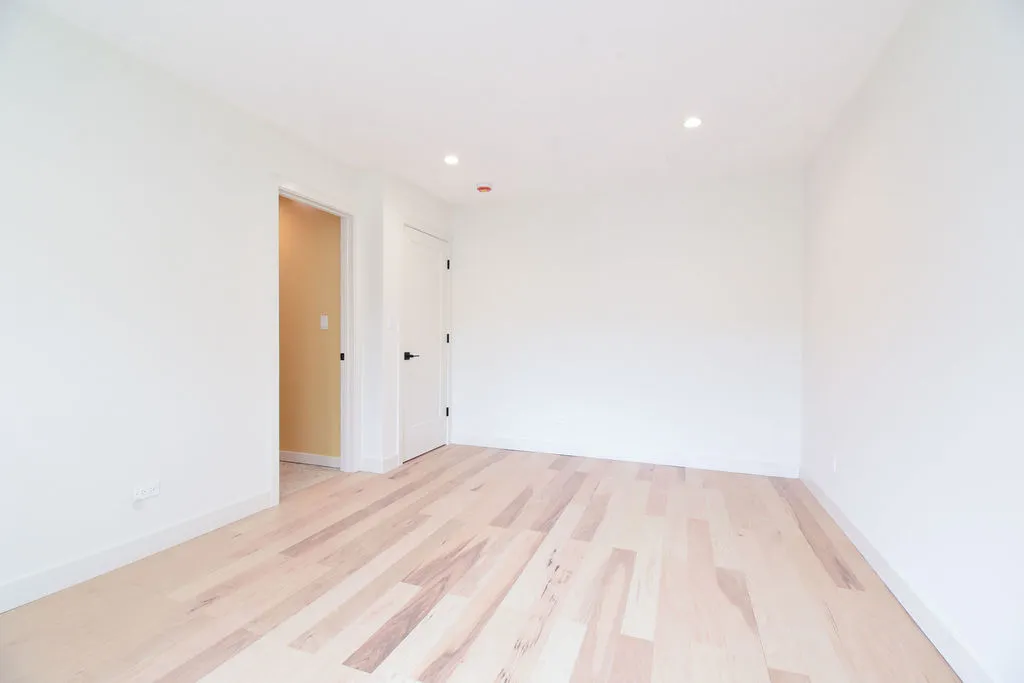 3547 West Hirsch Street Chicago IL 60651
