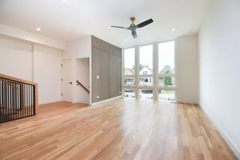 3547 West Hirsch Street Chicago IL 60651