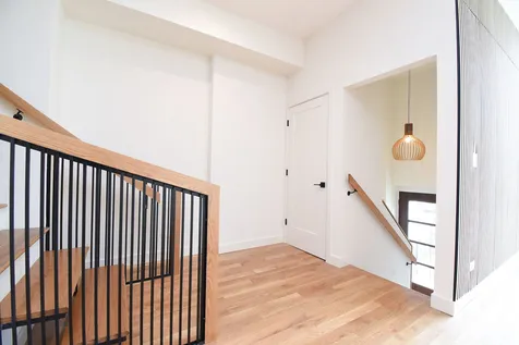 3547 West Hirsch Street Chicago IL 60651