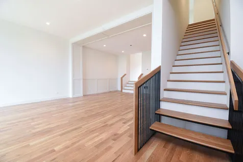 3547 West Hirsch Street Chicago IL 60651