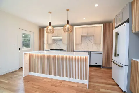 3547 West Hirsch Street Chicago IL 60651