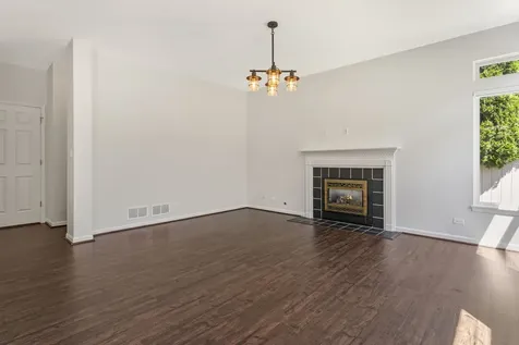 7422 Korbel Drive Gurnee IL 60031