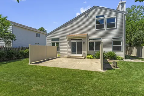 7422 Korbel Drive Gurnee IL 60031