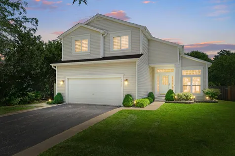 7422 Korbel Drive Gurnee IL 60031