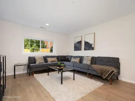 406 Concord Court Morton Grove IL 60053