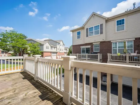 406 Concord Court Morton Grove IL 60053
