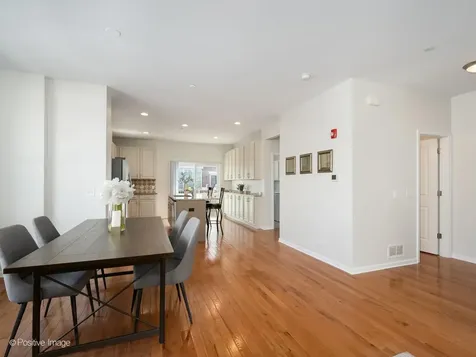 406 Concord Court Morton Grove IL 60053